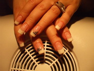Best Nails - .